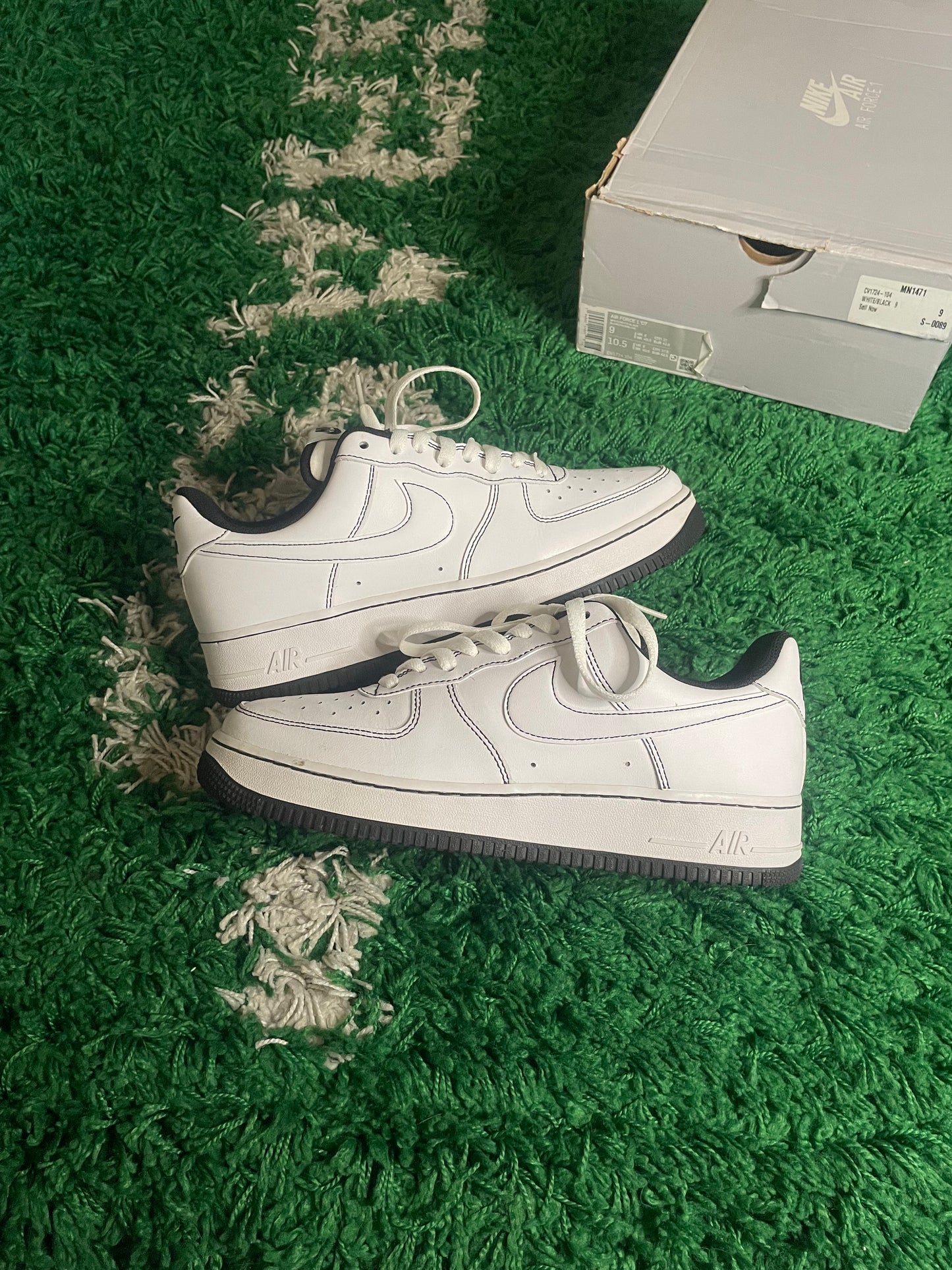 Size 9 - Nike Air Force 1 '07 Contrast Stitch