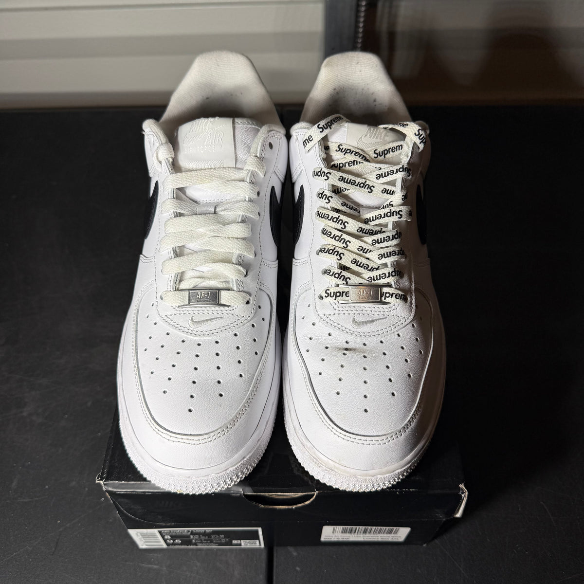 Size 8 - Air Force 1 Supreme White Black Swoosh