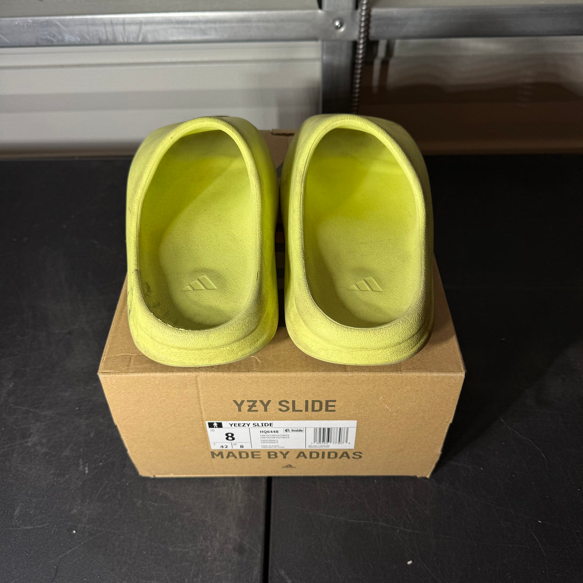 Size 8 - Yeezy Resin Slide