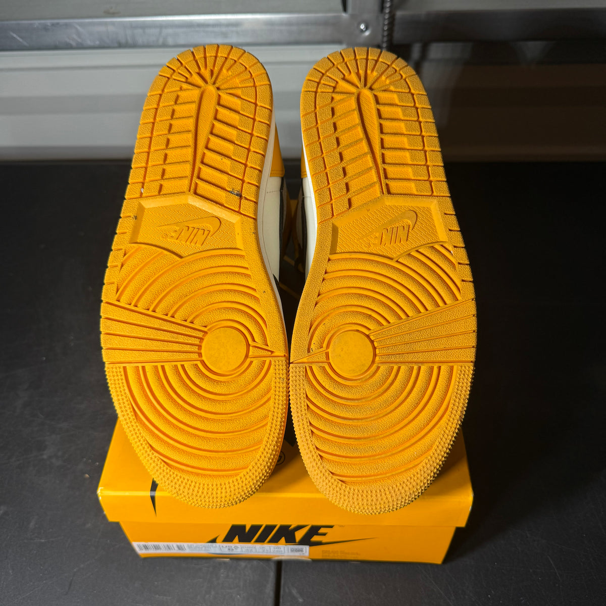 Size 8.5 - AJ 1 Taxi