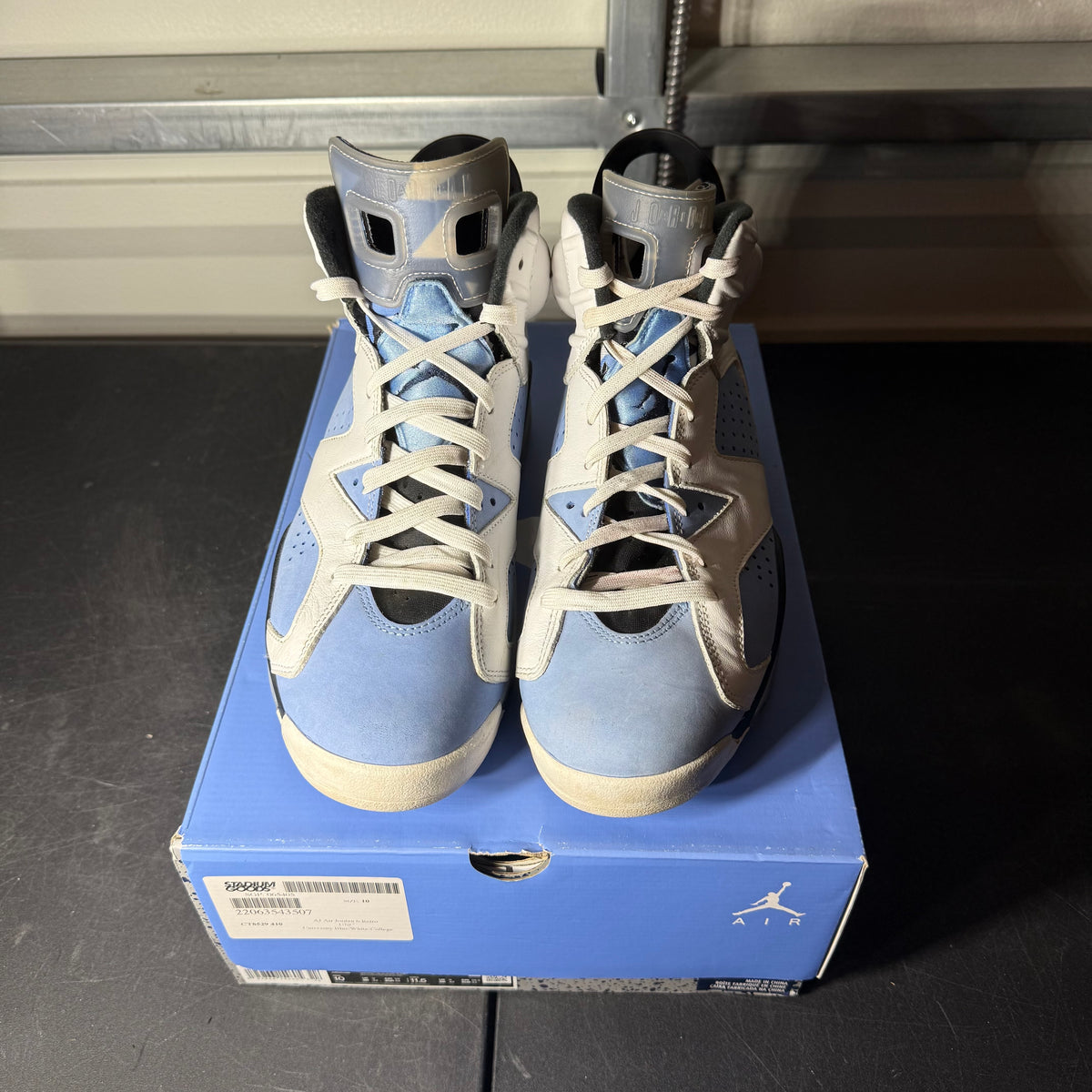 Size 10 - AJ 6 UNC