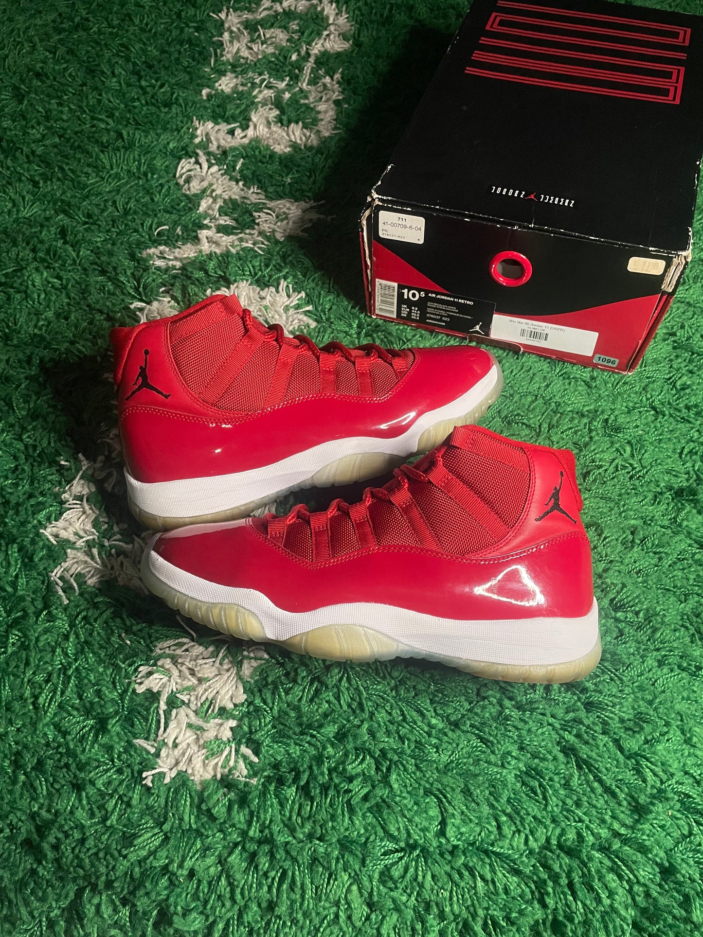 Size 10.5 - Jordan 11 Retro High Win Like '96