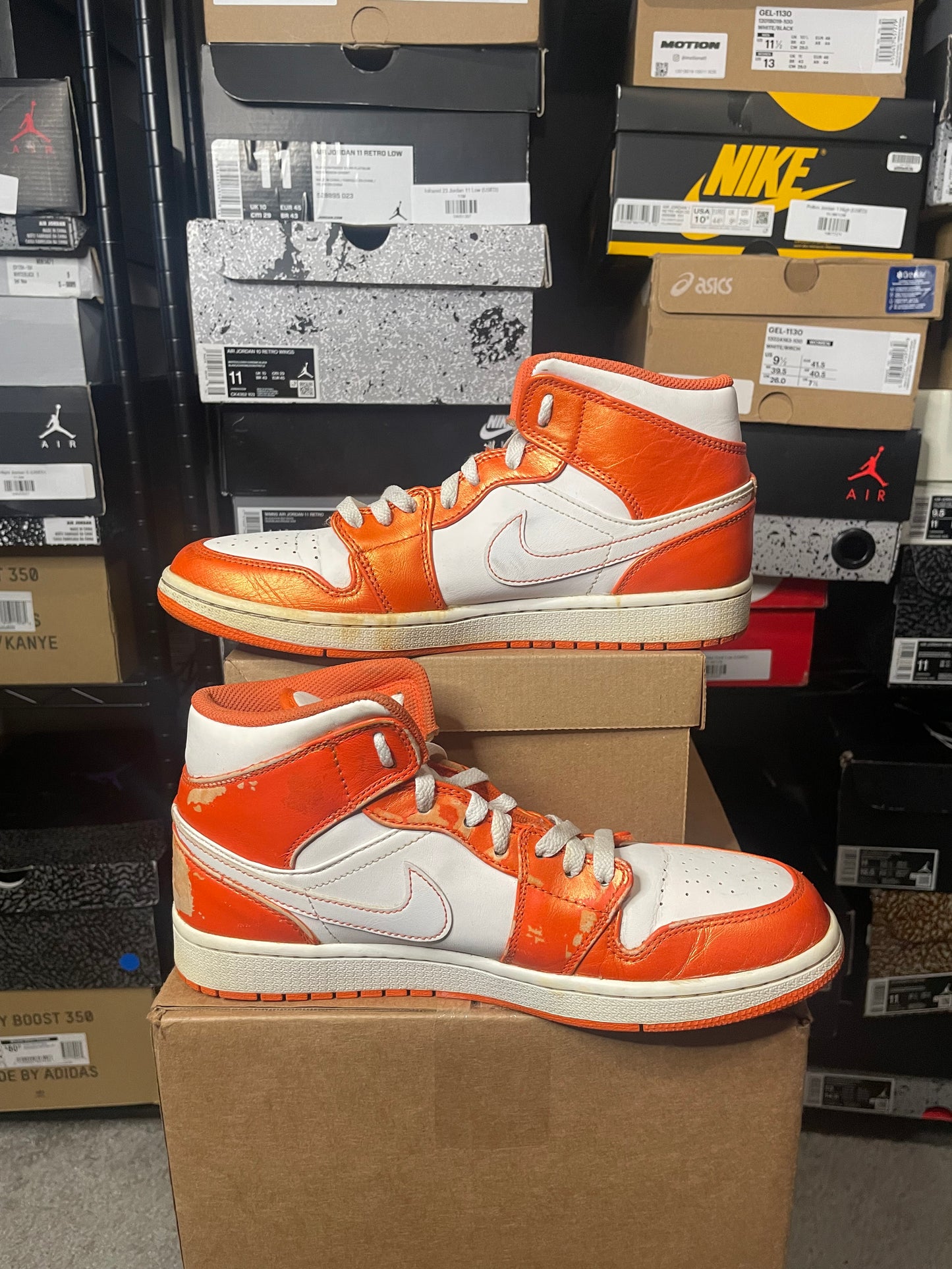 Size 9.5 - AJ1 SE Mid Electro Orange