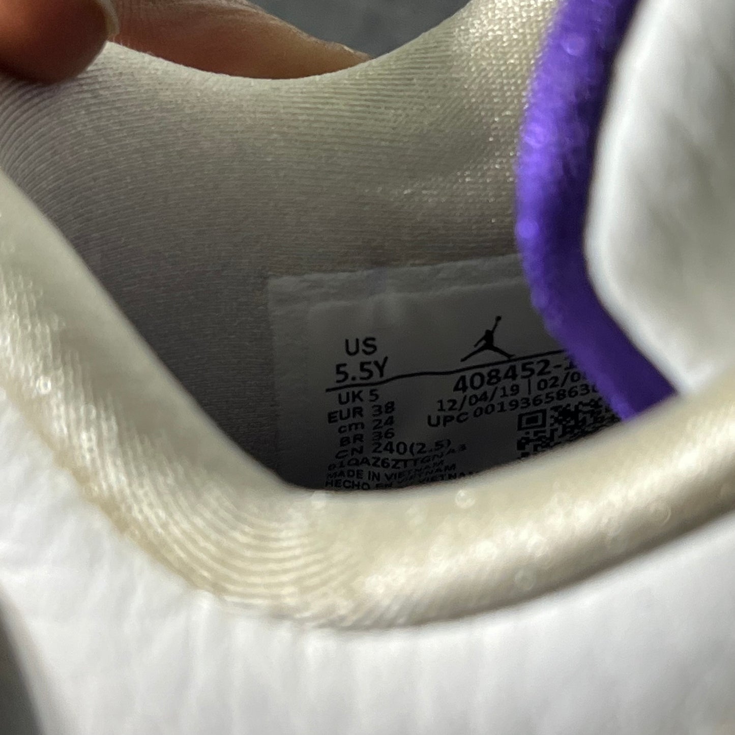 Size 5.5Y - AJ 4 Metallic Purple