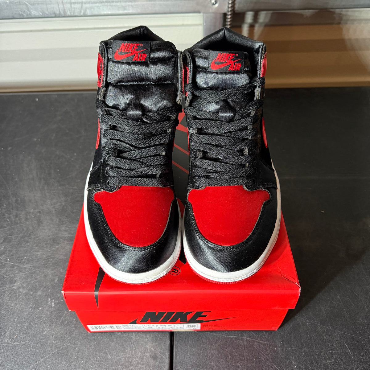 Size 9W - AJ 1 Satin Bred