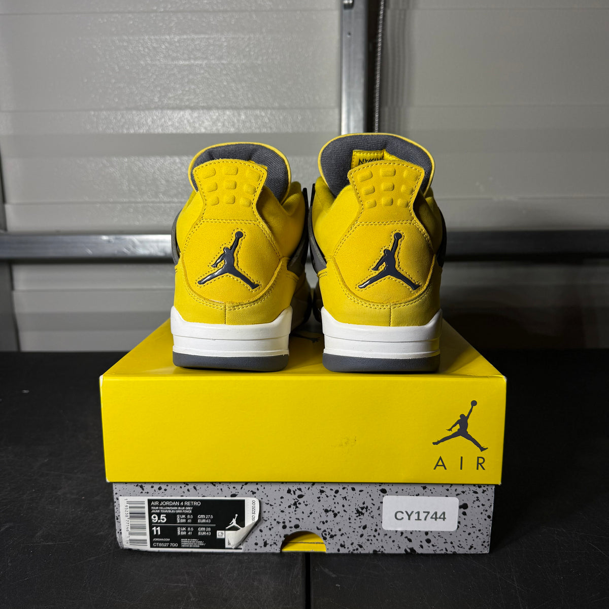 Size 9.5 - AJ 4 Lightning