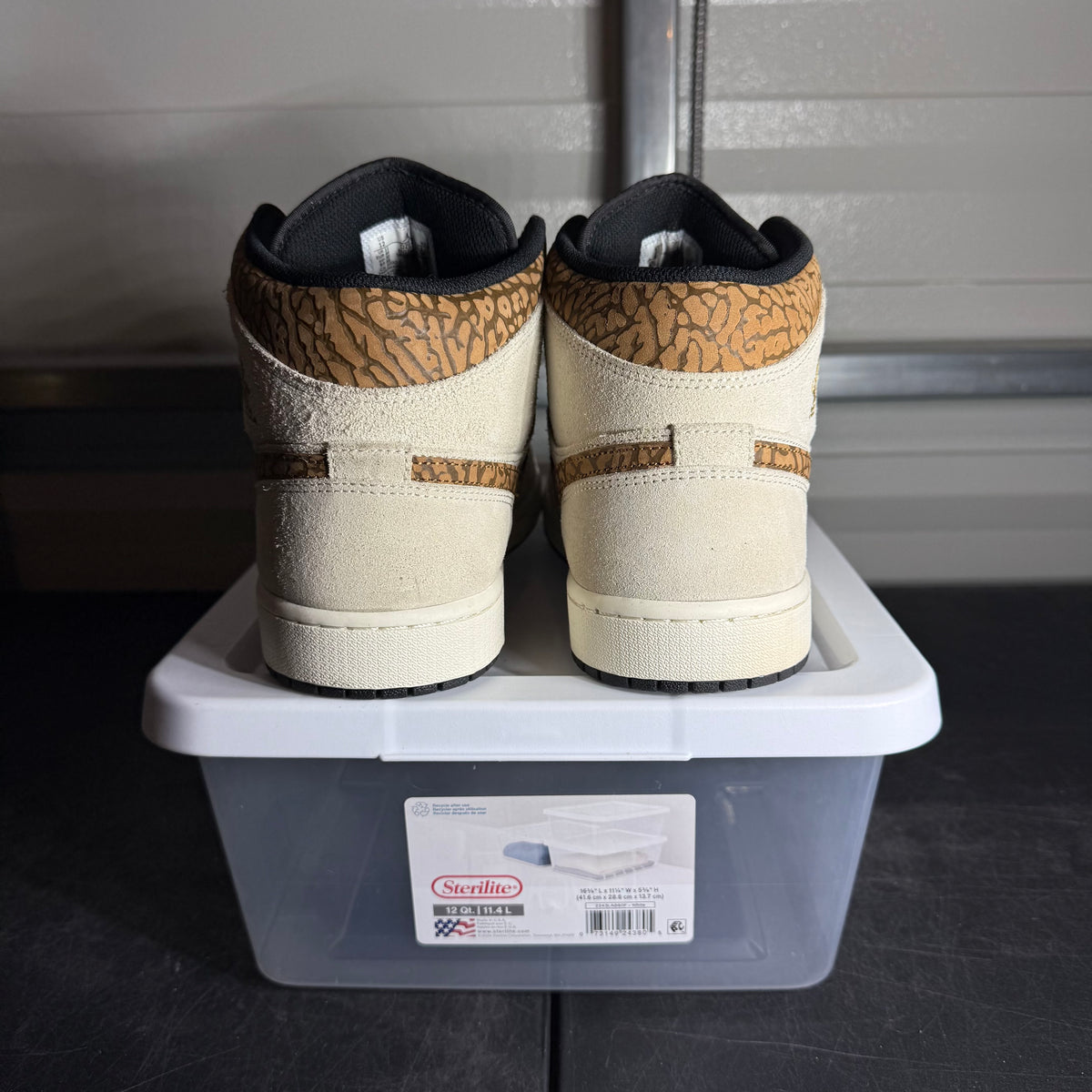Size 12 - AJ 1 SE Mid Brown Elephant