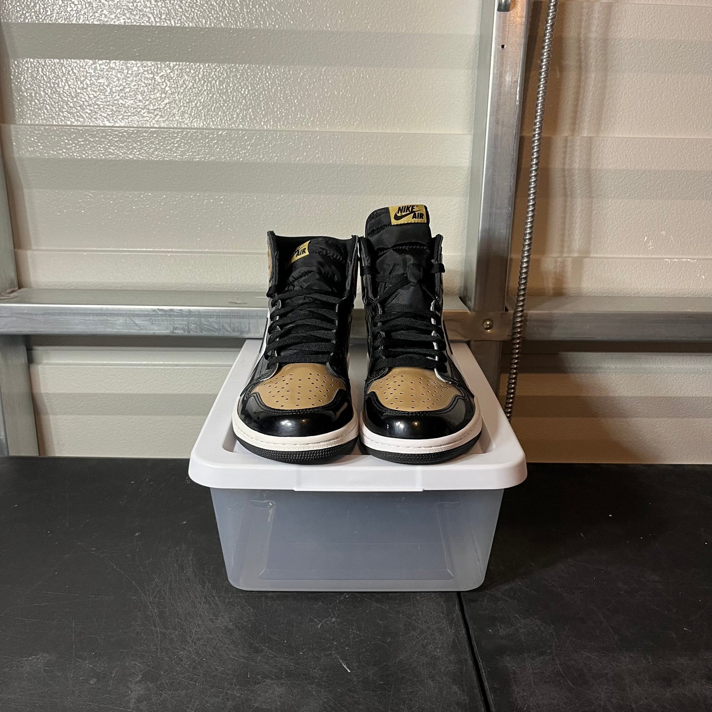 Size 10.5 - AJ 1 Gold Toe