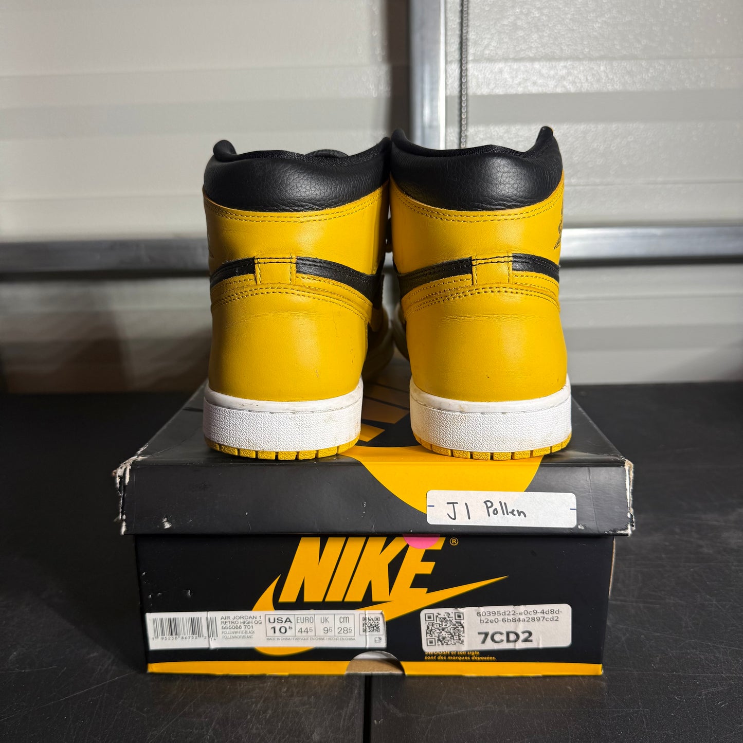 Size 10.5 - AJ 1 Retro High Pollen