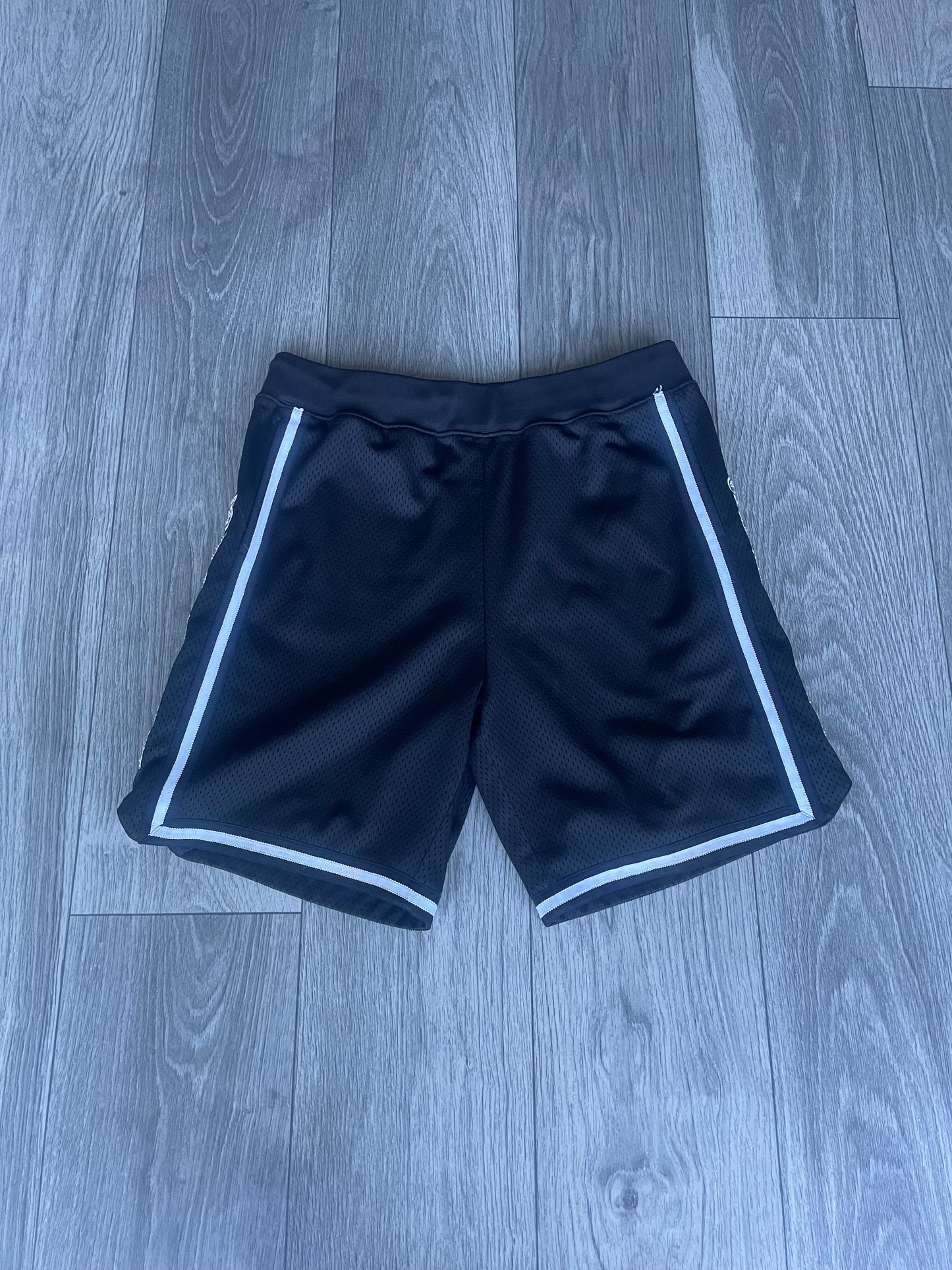 Size Medium - Supreme Shorts