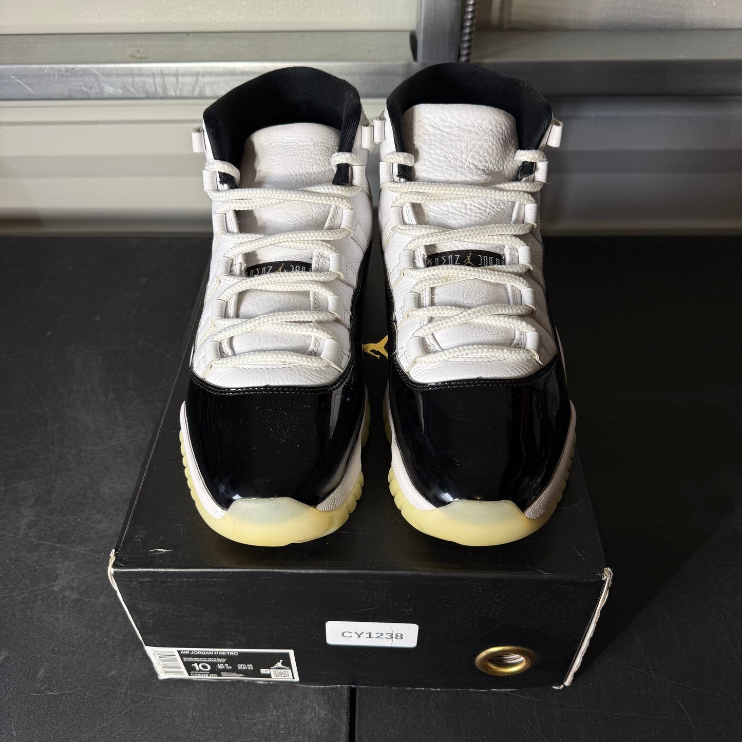 Size 10 - AJ 11 DMP