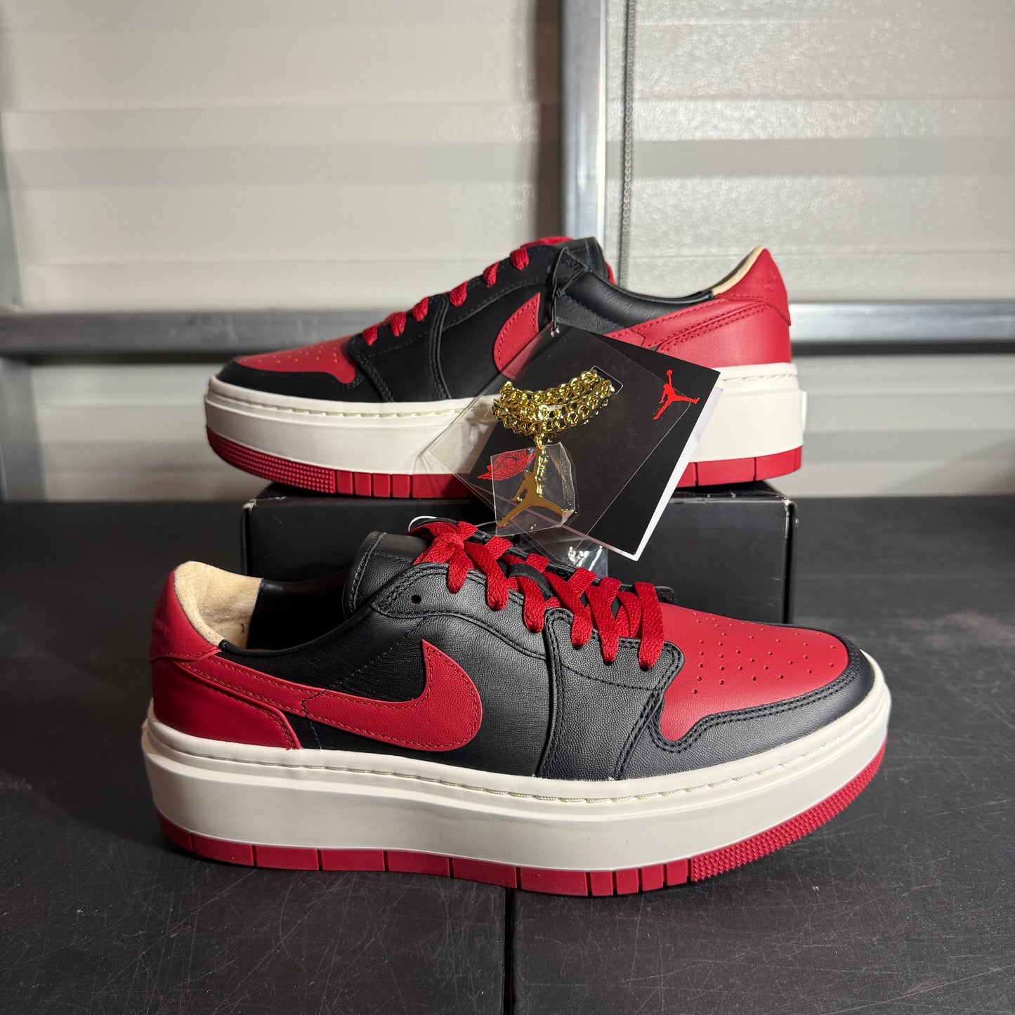 Size 11 - AJ 1 Elevate Low SE Bred