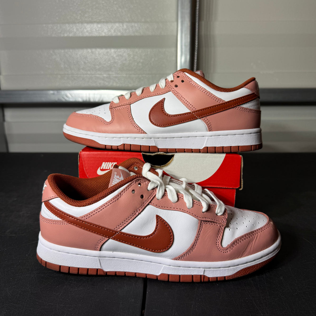 Size 9W - Dunk Star Dust
