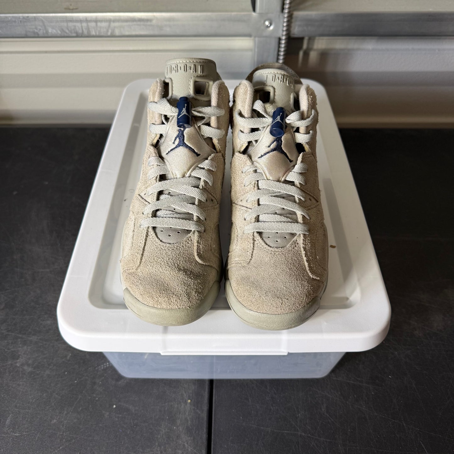 Size 4.5Y - AJ 6 Georgetown