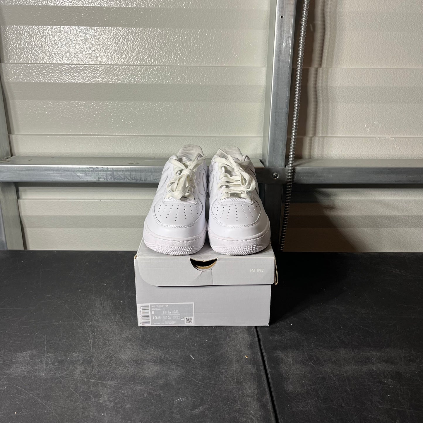 Size 9 - AF 1 ‘07 Low Triple White