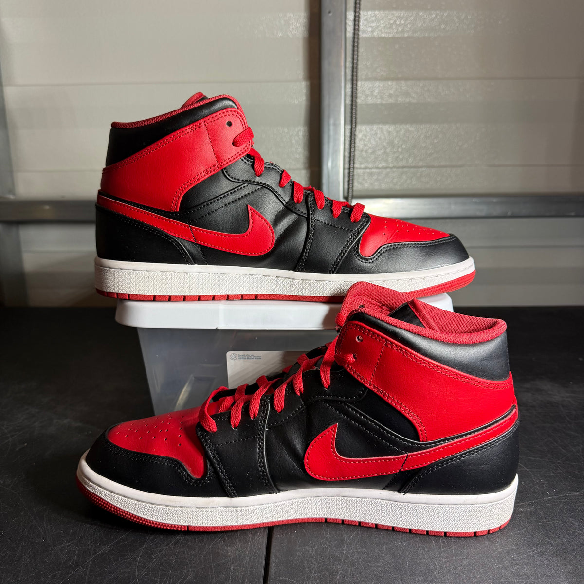 Size 12 - AJ 1 Mid Alternate Bred