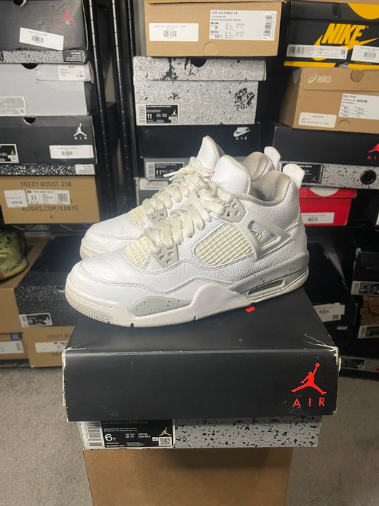 Size 6 - AJ 4 Retro Mid White Oreo
