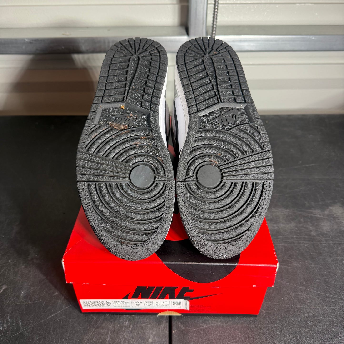 Size 9W - AJ 1 Silver Toe