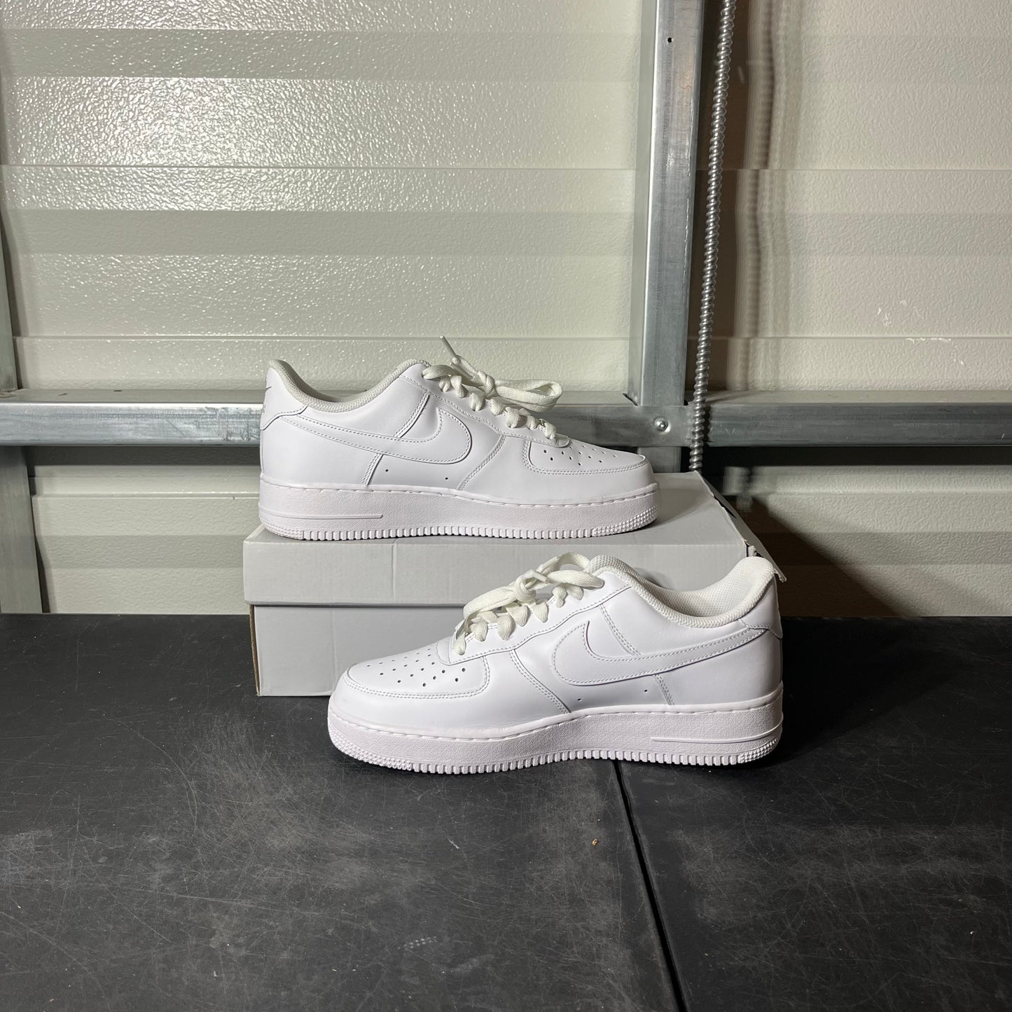 Size 9 - AF 1 ‘07 Low Triple White