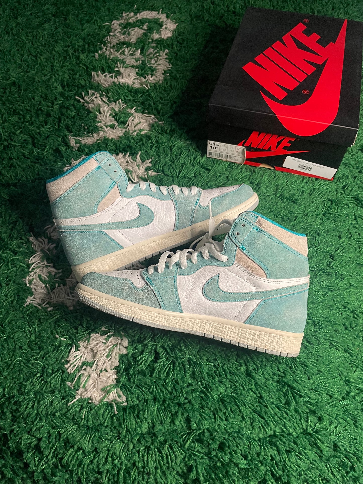 Size 10.5 - Jordan 1 Retro OG High Turbo Green