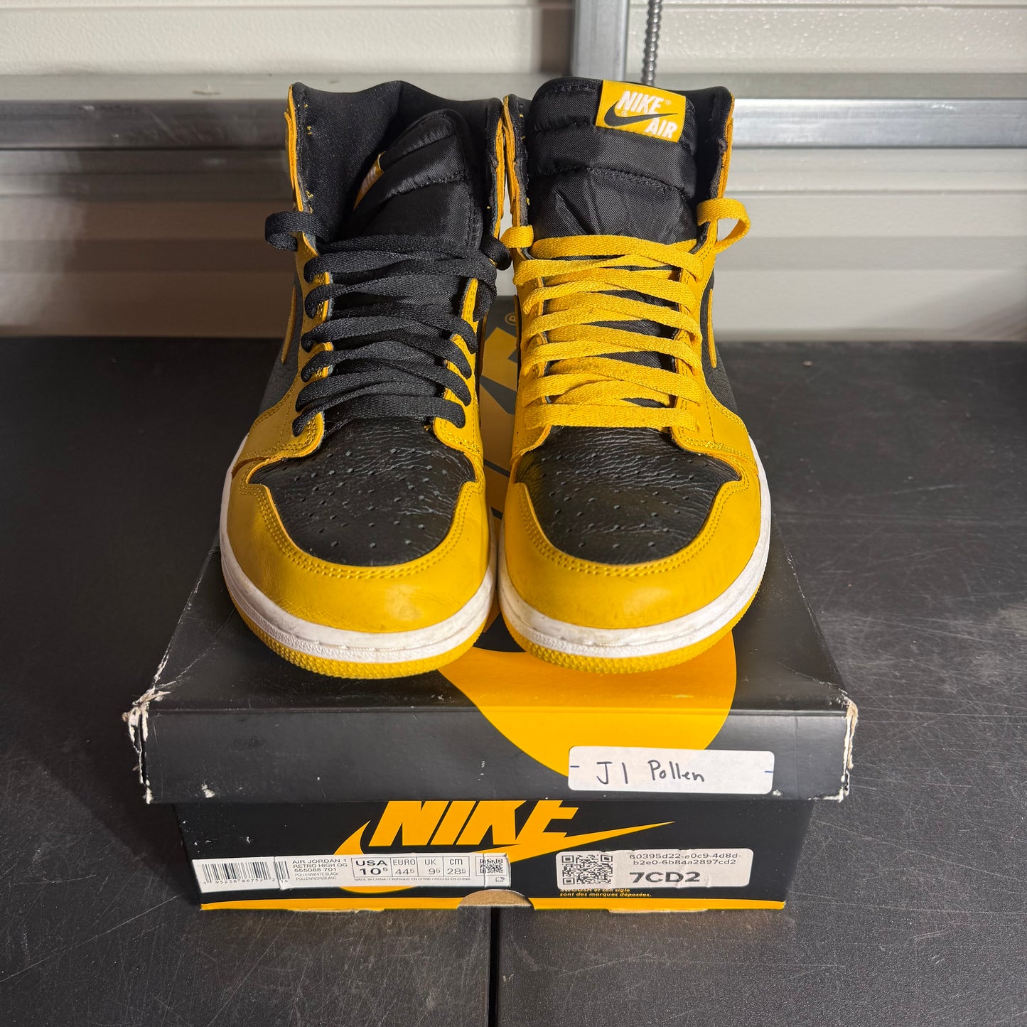 Size 10.5 - AJ 1 Retro High Pollen