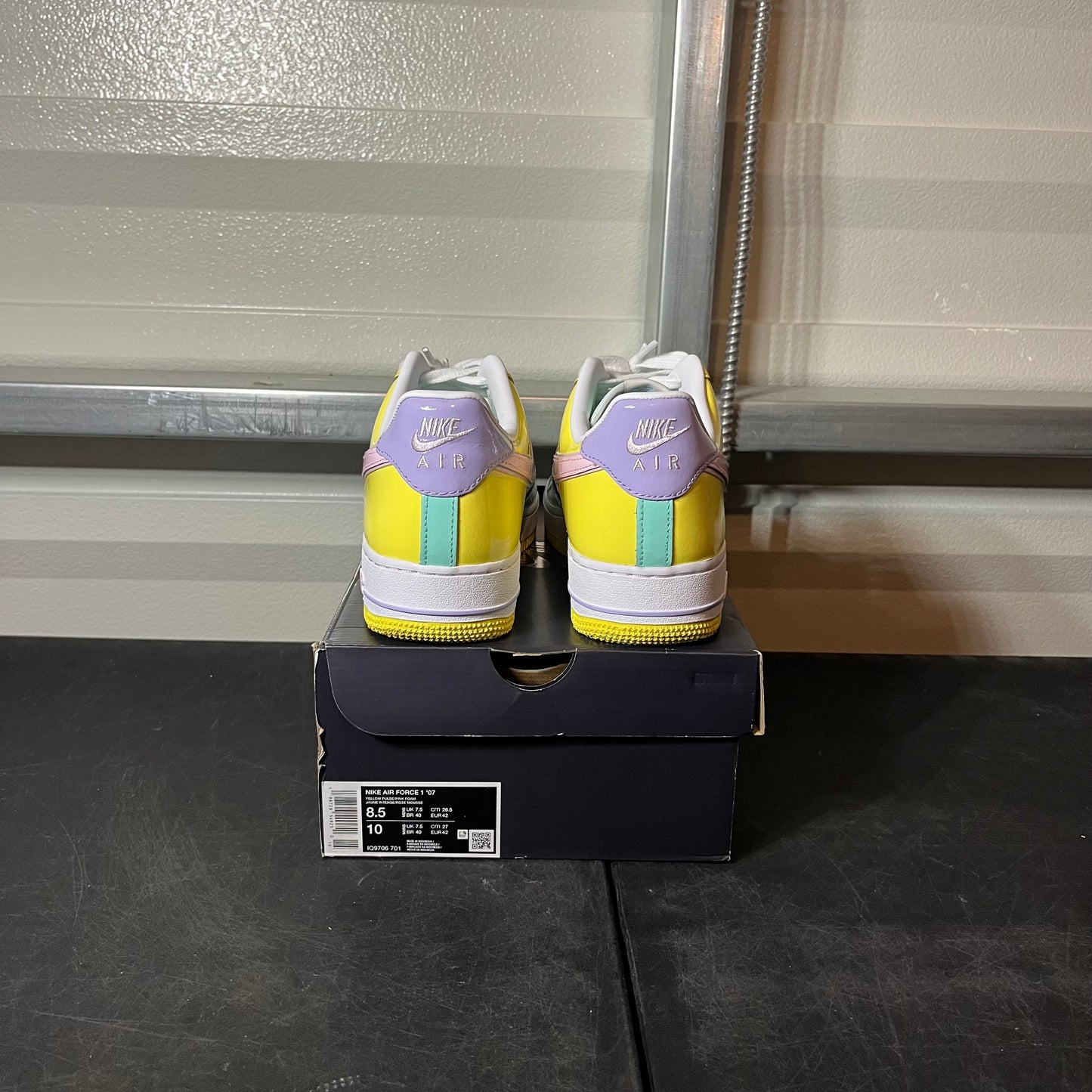 Size 8.5 - AF 1 Easter