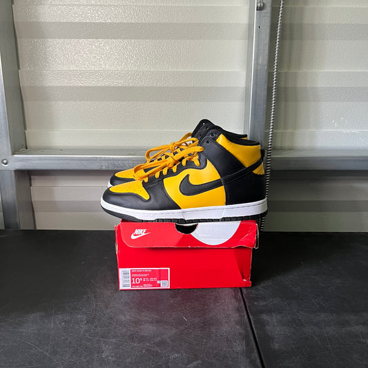Size 10.5 - Nike Dunk High University Gold