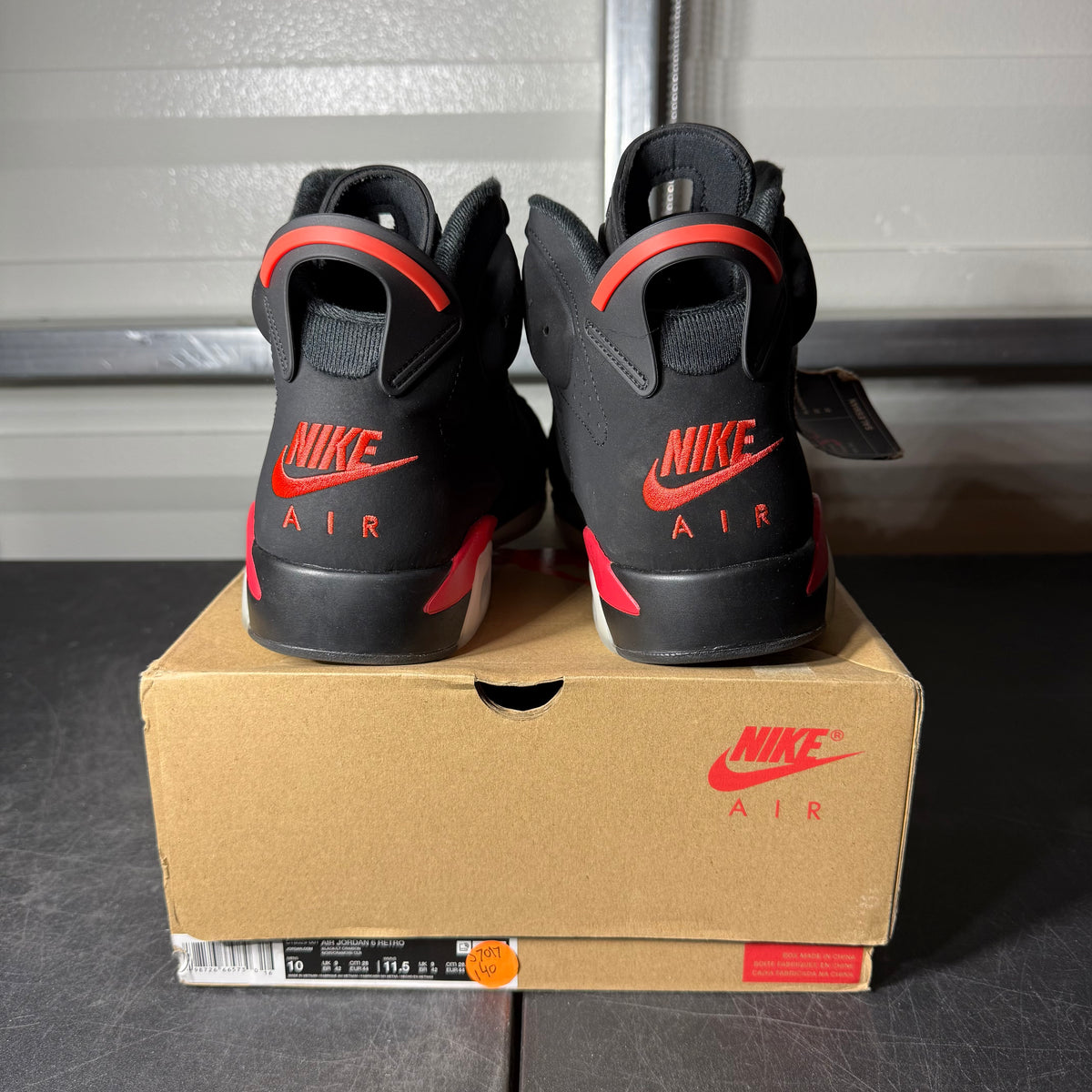 Size 10 - AJ 6 Infrared