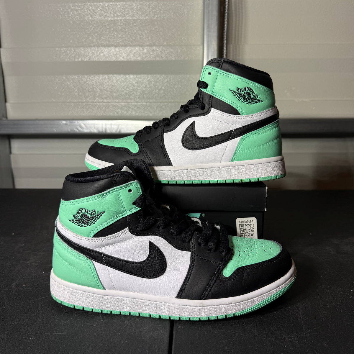 Size 8 - AJ 1 Green Glow