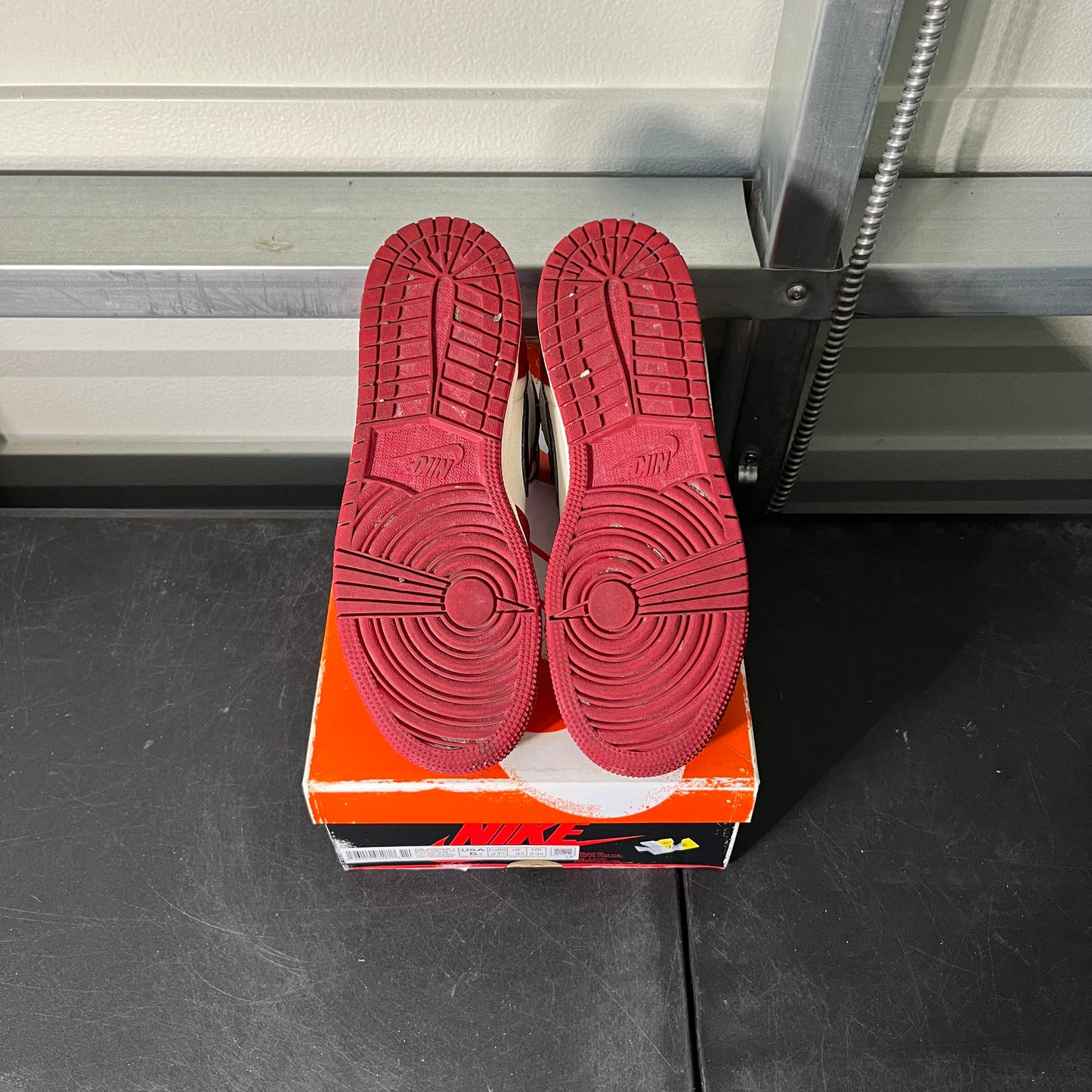Size 5Y - AJ 1 Lost and Found