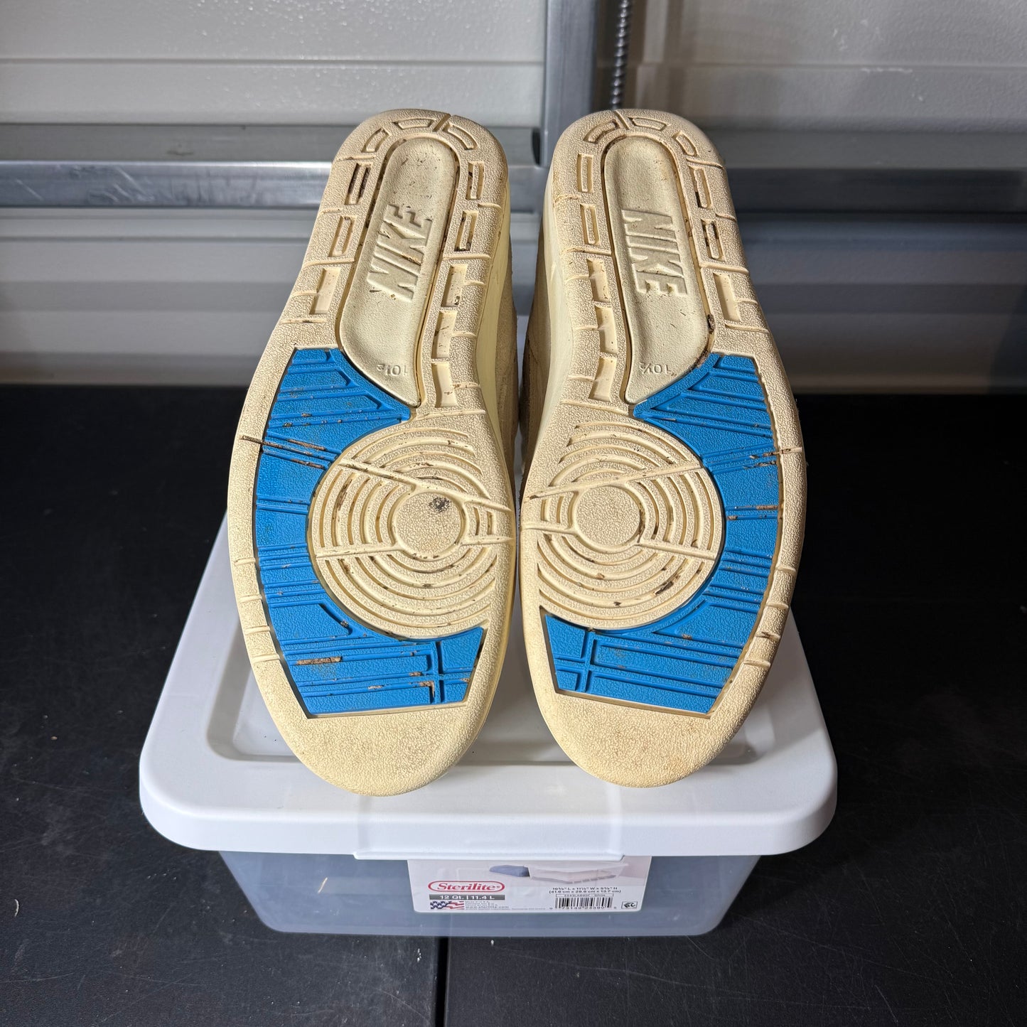 Size 10.5 - AJ 2 Union