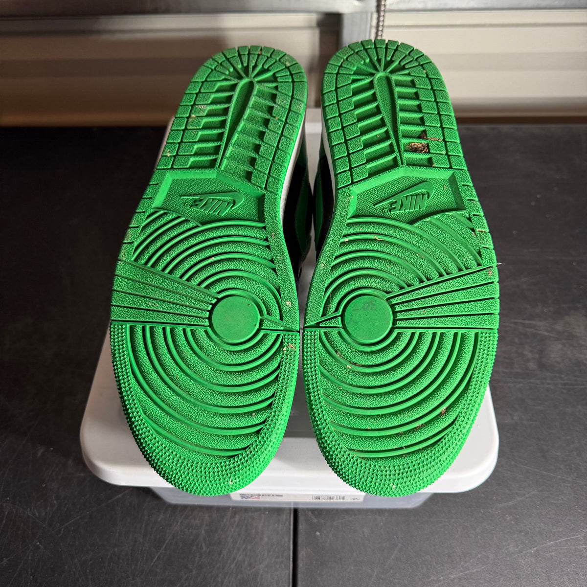 Size 13 - AJ 1 Low Black Lucky Green