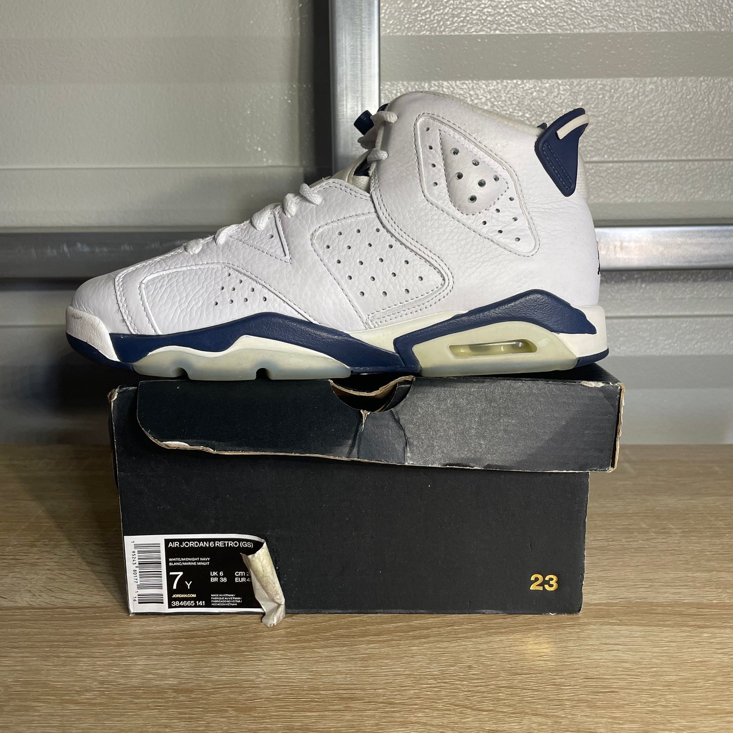 Size 7Y - AJ 6 Retro Midnight Navy