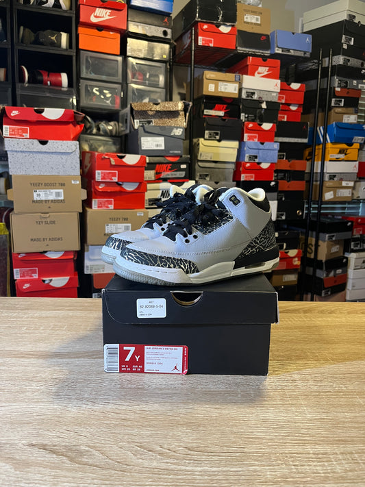 Size 7y - AJ 3 Wolf Grey