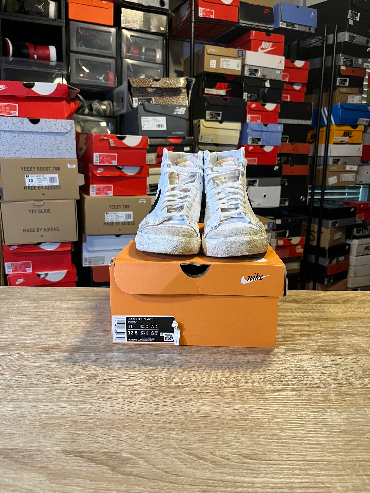 Size 11 - Blazer Mid 77 Vintage White Black 2019