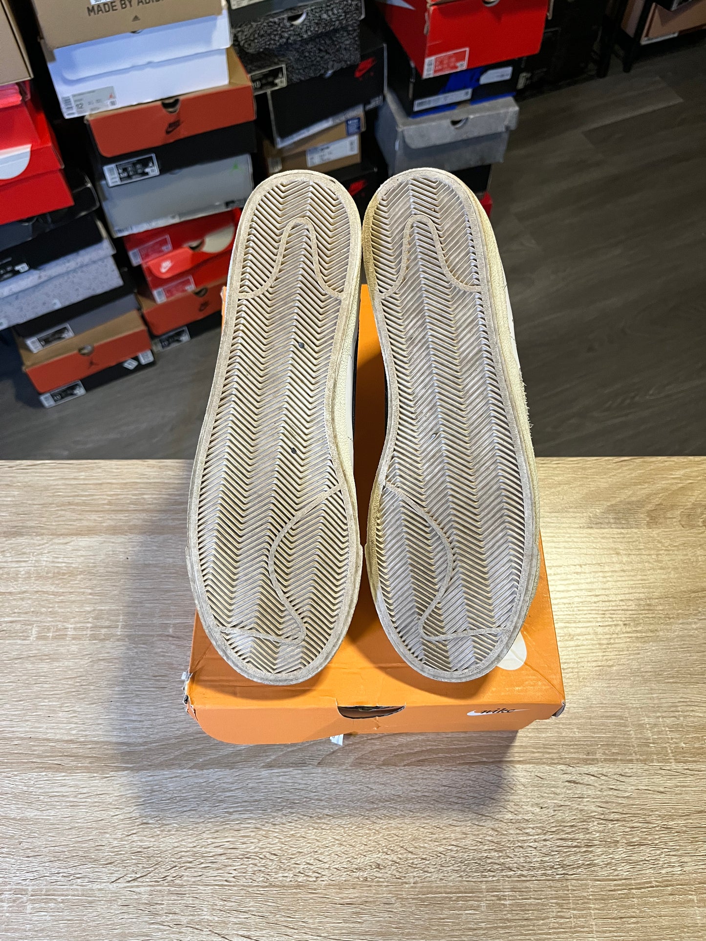 Size 11 - Blazer Mid 77 Vintage White Black 2019