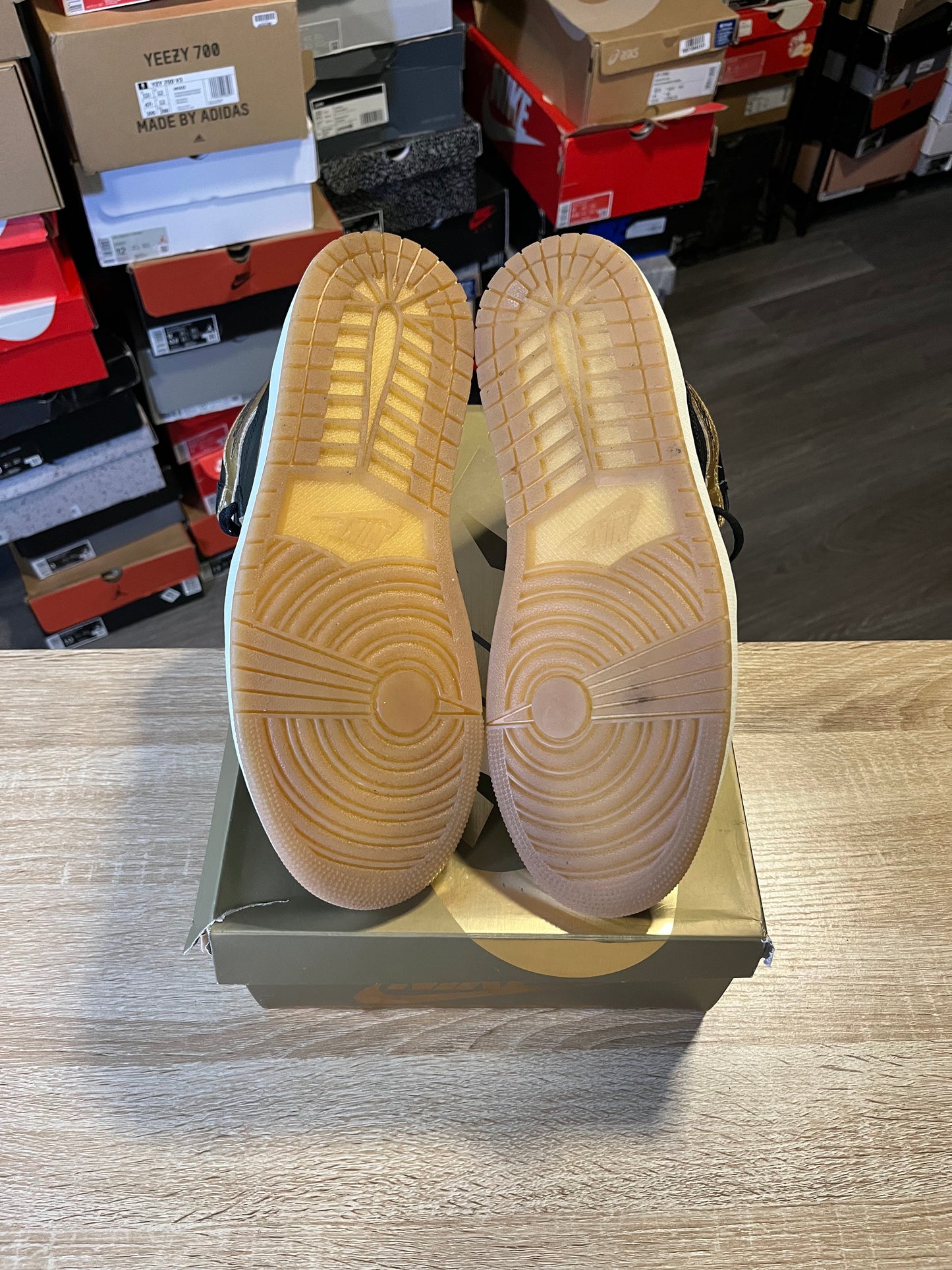 Size 9.5 - AJ 1 Metallic Gold