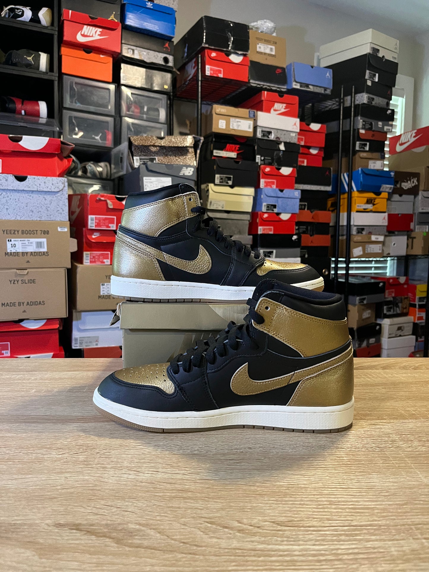 Size 9.5 - AJ 1 Metallic Gold