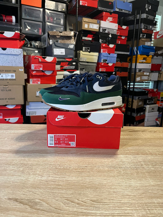 Size 9.5 - Air Max 1 ‘87 Qs