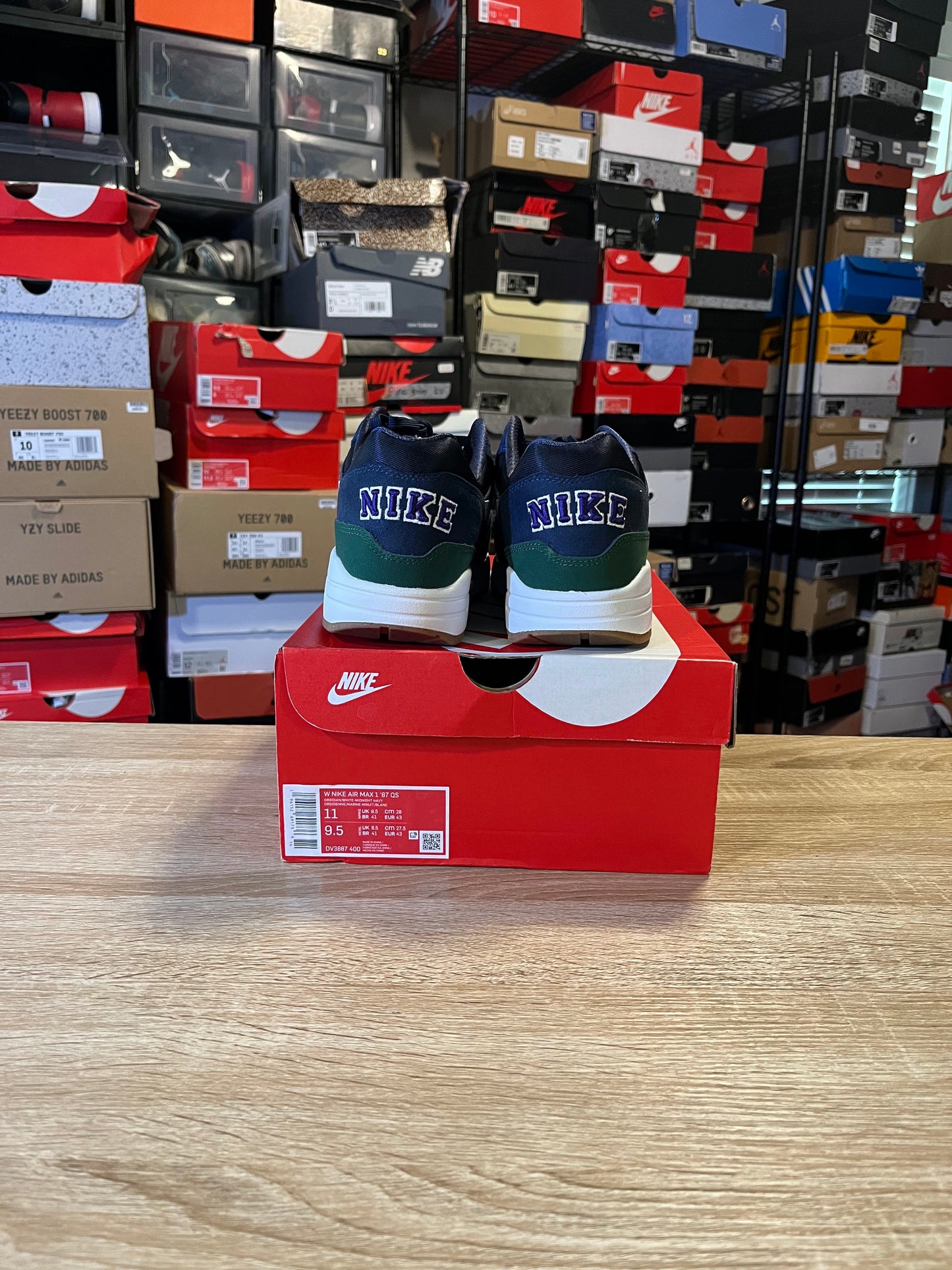 Size 9.5 - Air Max 1 ‘87 Qs