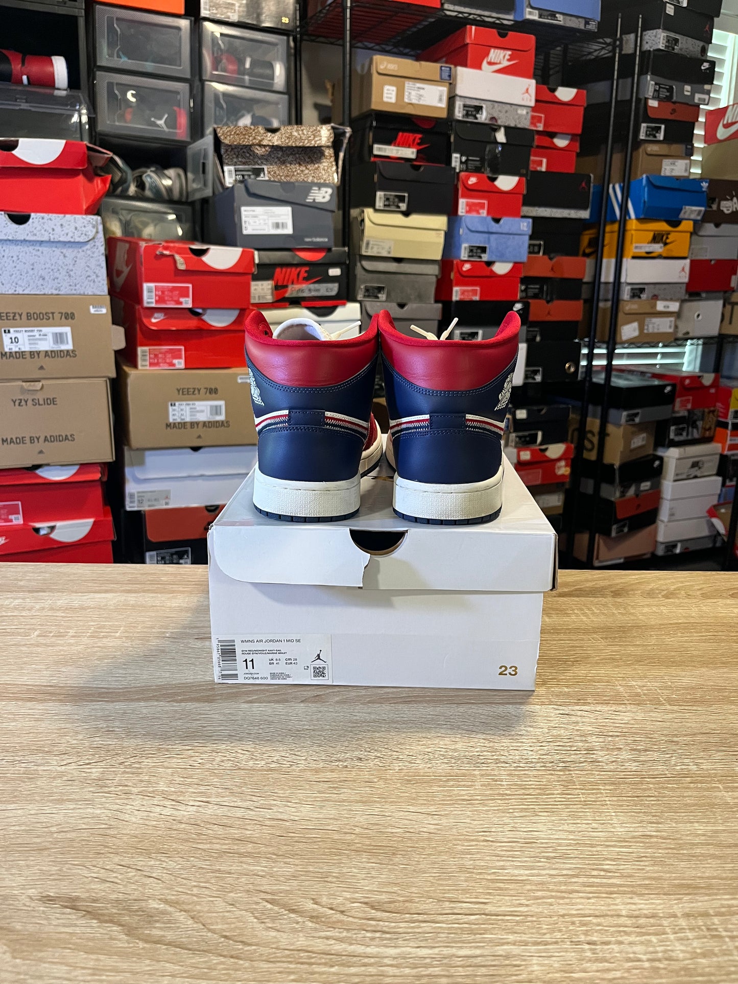 Size 9.5 - AJ 1 SE 2022 Mid USA