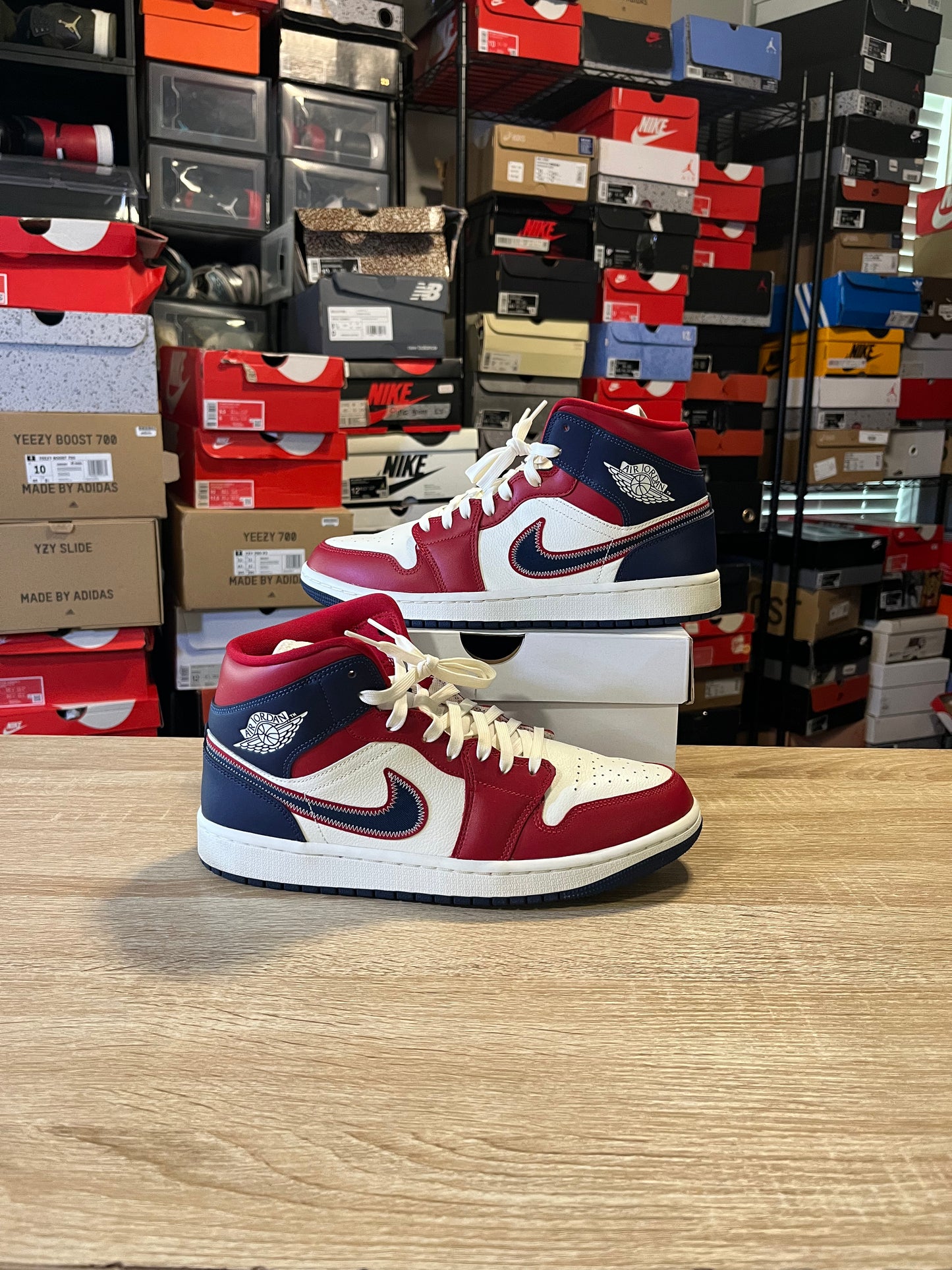 Size 9.5 - AJ 1 SE 2022 Mid USA