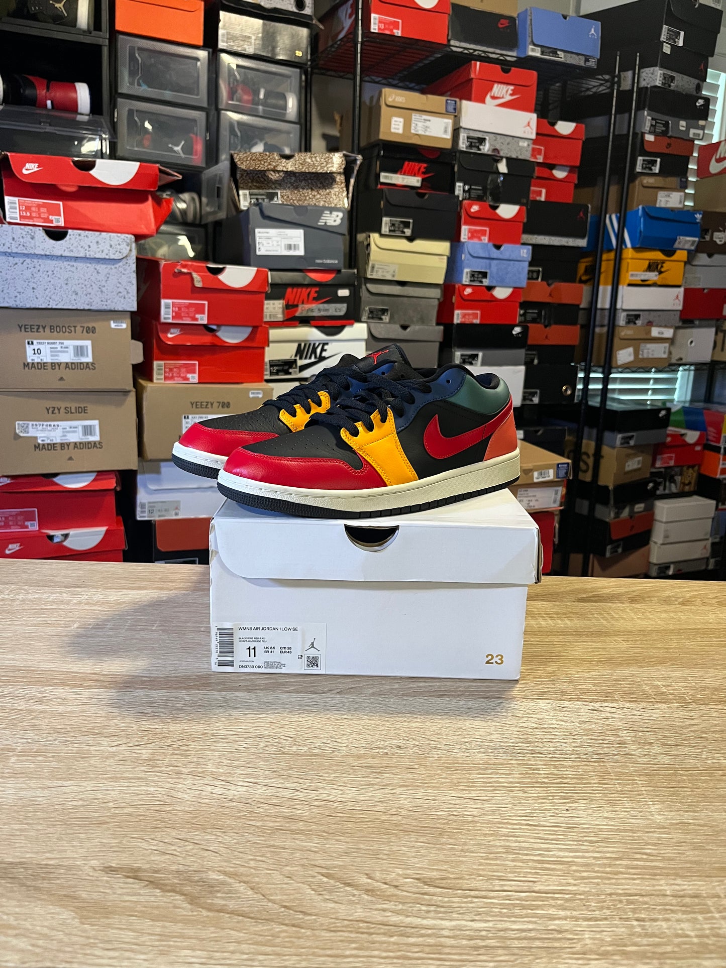Size 9.5 - Air Jordan 1 SE Low Black Multi-Color