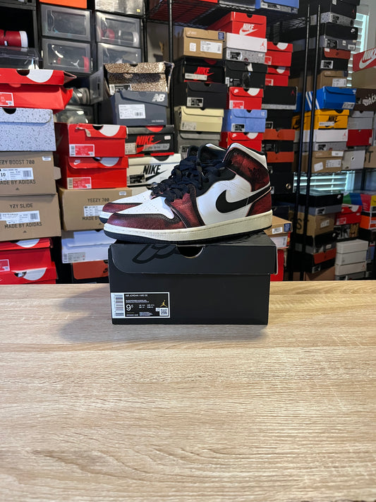 Size 9.5 - AJ 1 SE Mid Wear-Away