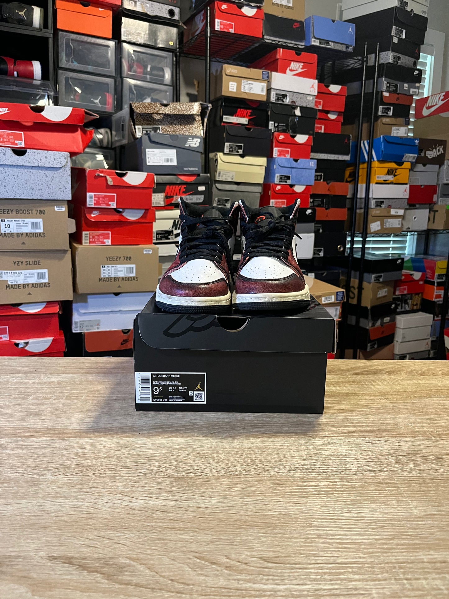 Size 9.5 - AJ 1 SE Mid Wear-Away