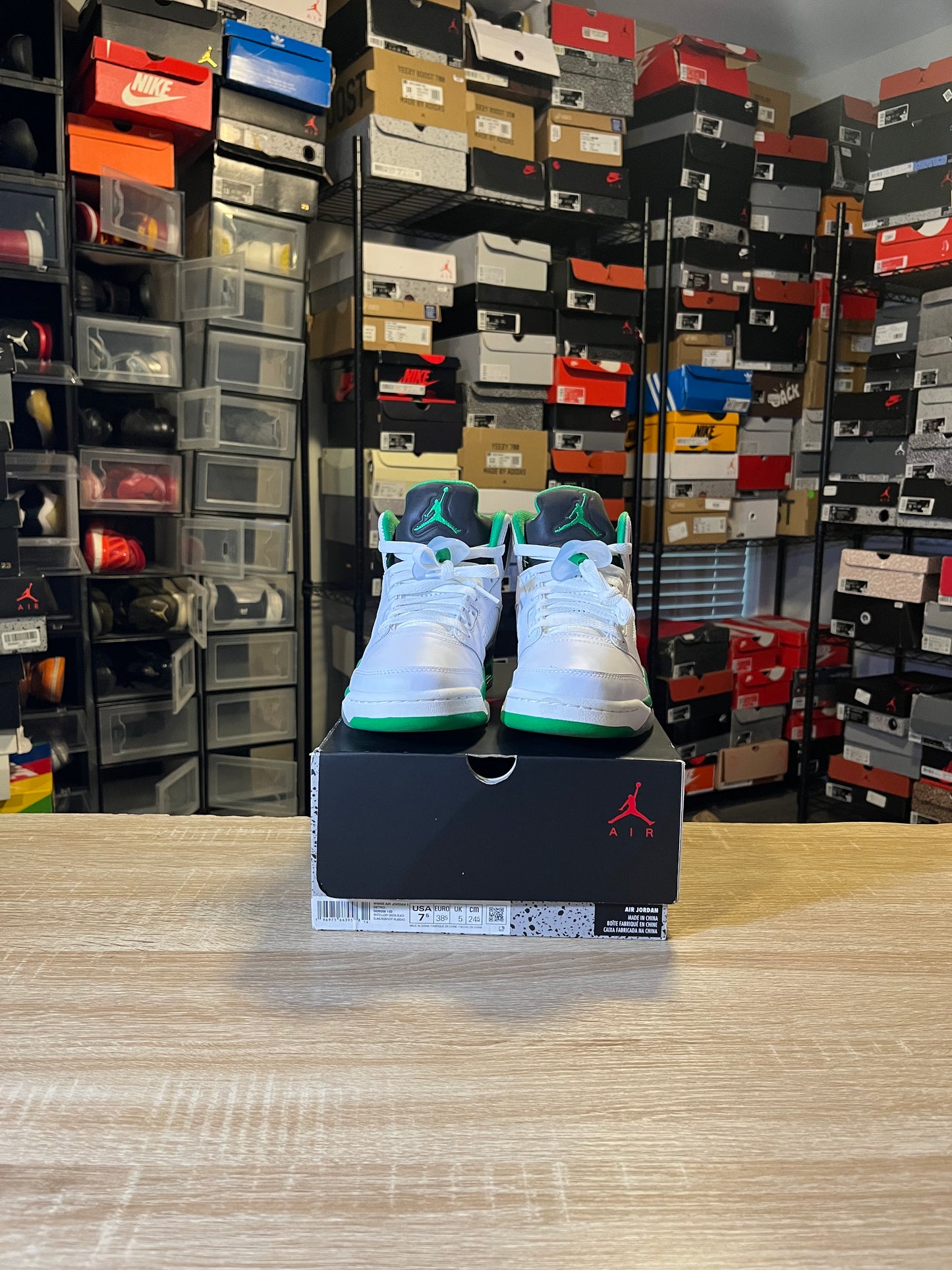 Size 6 M - AJ 5 Lucky Green