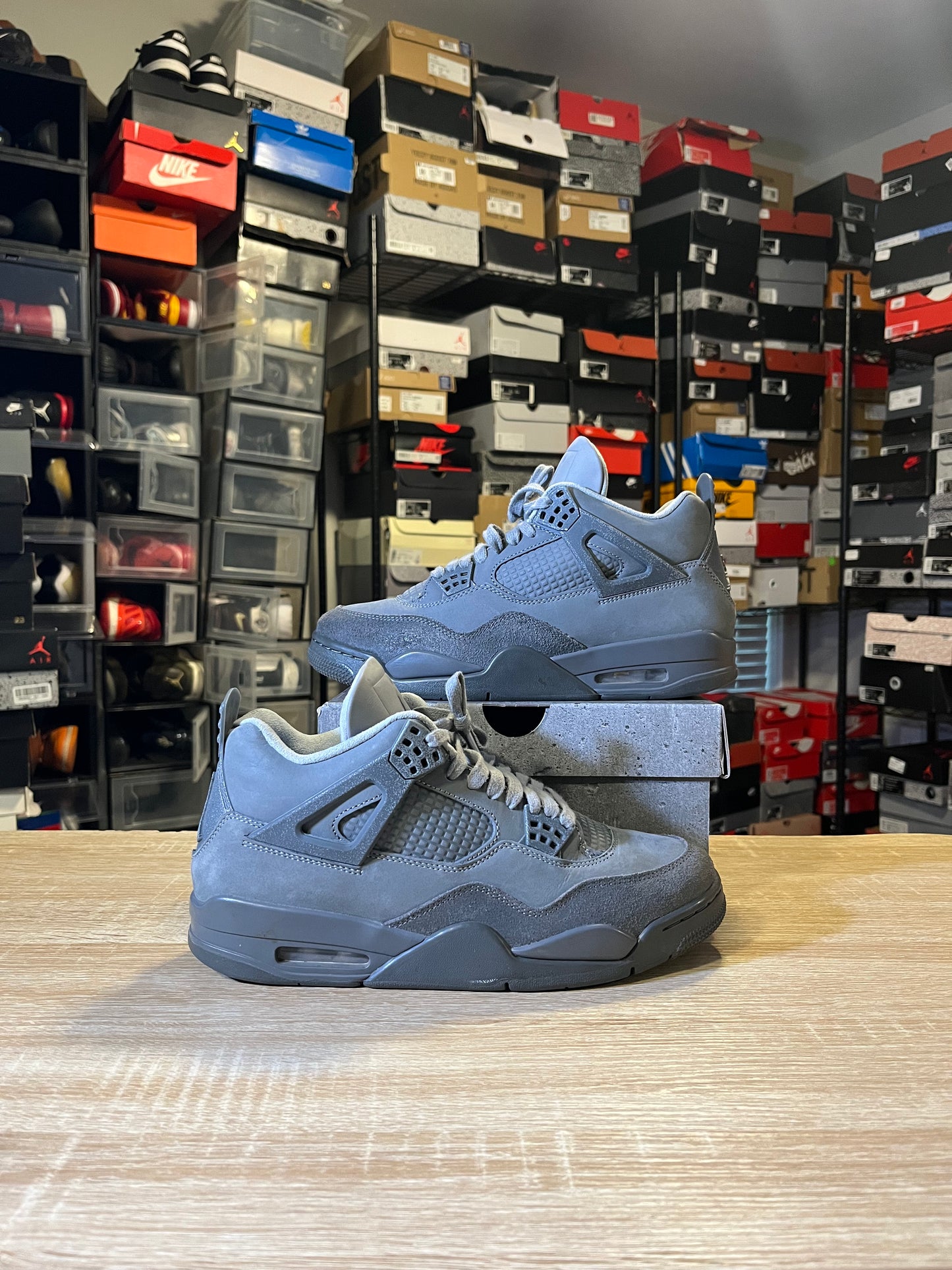 Size 8.5 - AJ 4 Wet Cement