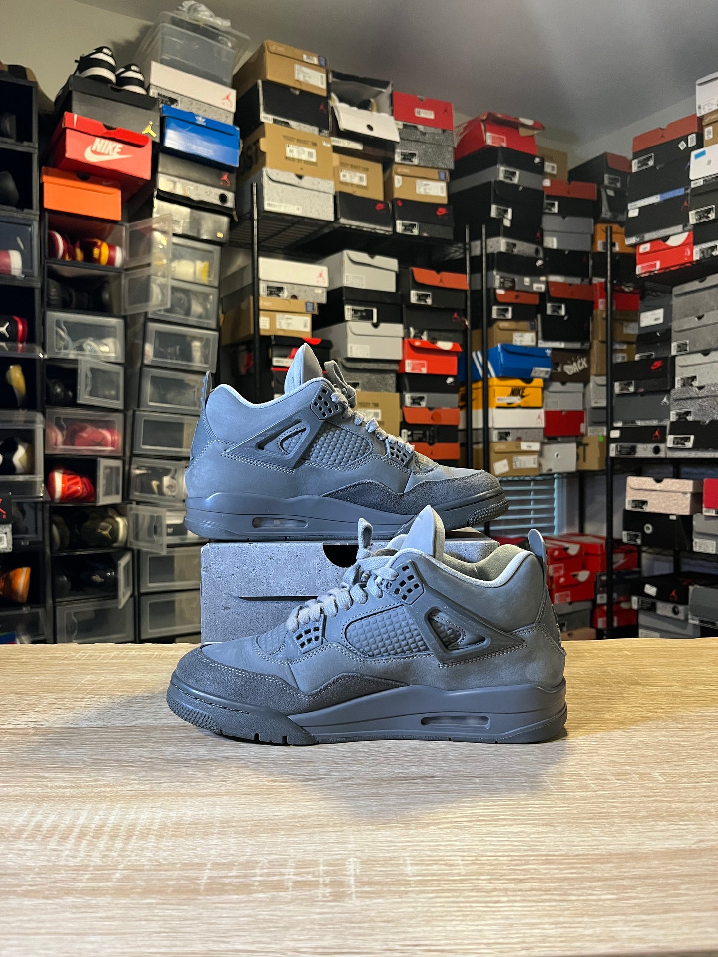 Size 8.5 - AJ 4 Wet Cement