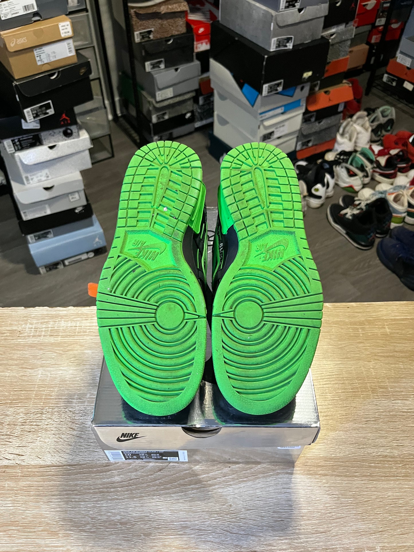 Size 10 - Air Rubber Dunk x Off-White Low Green Strike