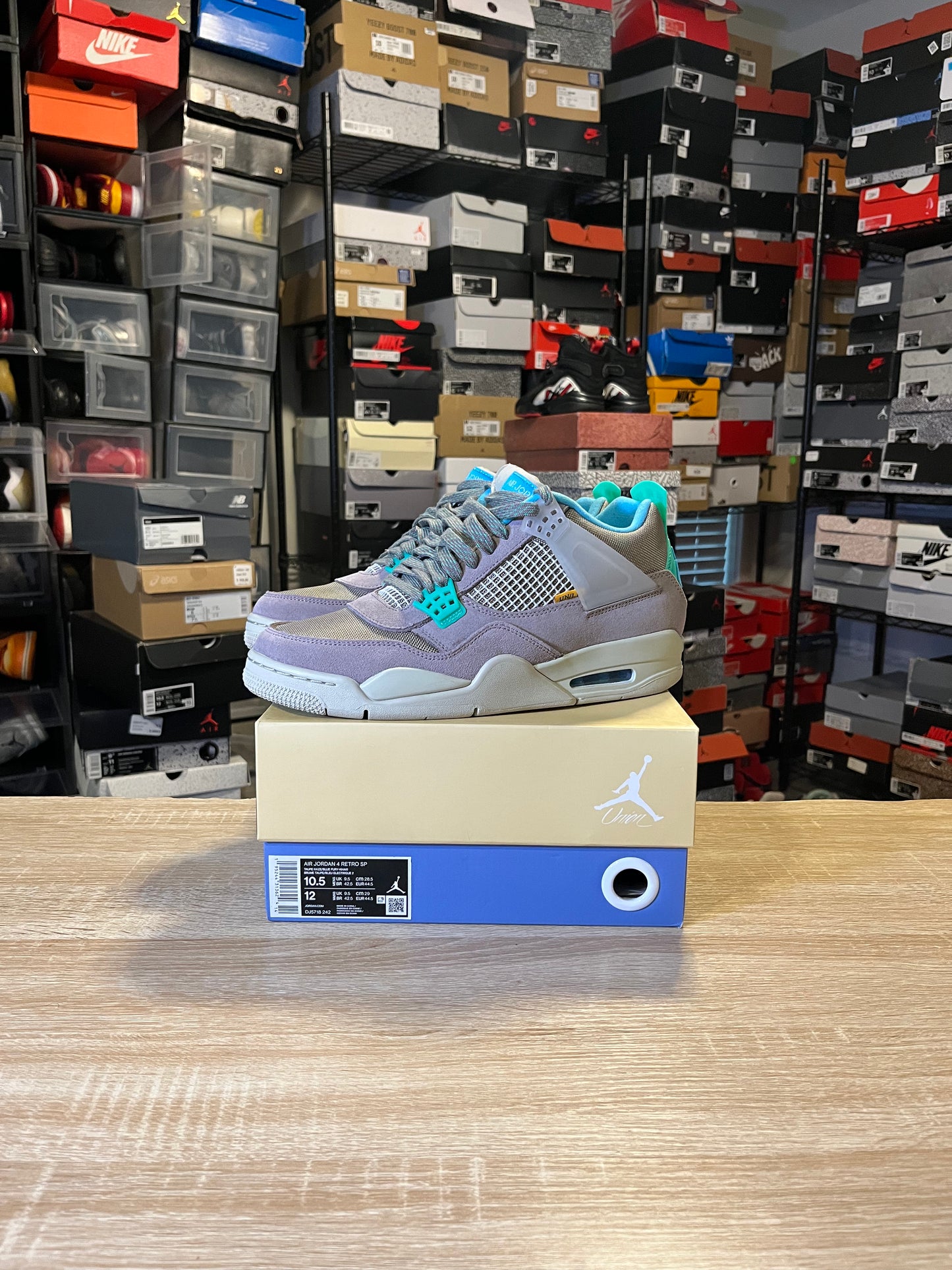 Size 10.5 - AJ 4 Retro x Union LA Taupe Haze
